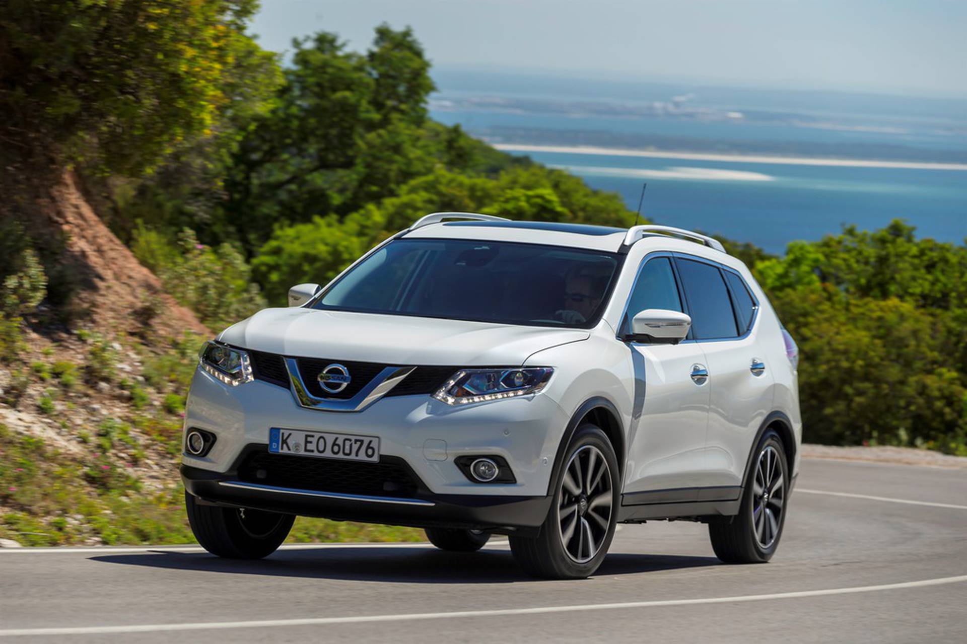 Фото нового ниссан икстрейл. Nissan x-Trail. Nissan x-Trail 2015. Nissan x-Trail 2014. Ниссан икстрейл 2015.