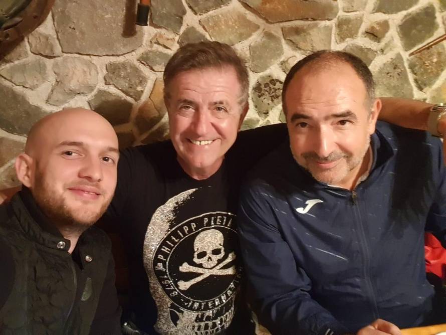 Škugor proslavio 30. rođendan: 'Radio je emitirao iz mog vrta'