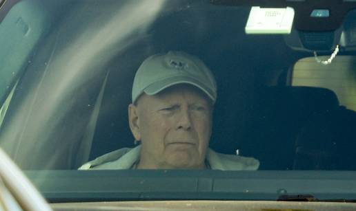 Zdravstveno stanje Brucea Willisa sve je teže: Glumac više ne može govoriti niti čitati...