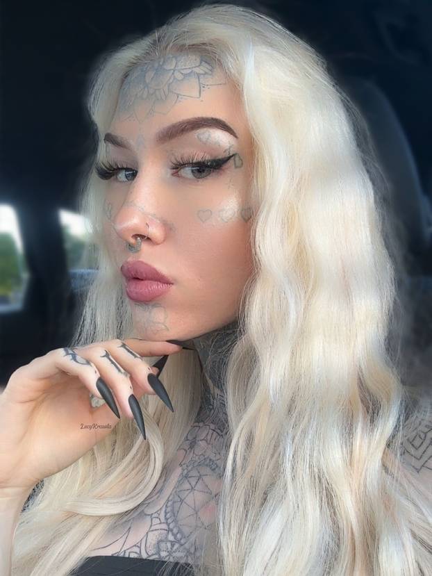 FOTO Ima 21 godinu, a cijela je istetovirana! Evo kako je prije izgledala: 'Roditelji su zgroženi'