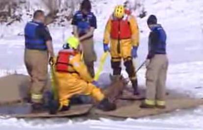 Spasili konja nakon četiri sata u smrznutom jezeru