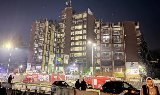 FOTO Prizori užasa u Tuzli: Deset mrtvih u požaru, ekipe neprestano izvlače ozlijeđene