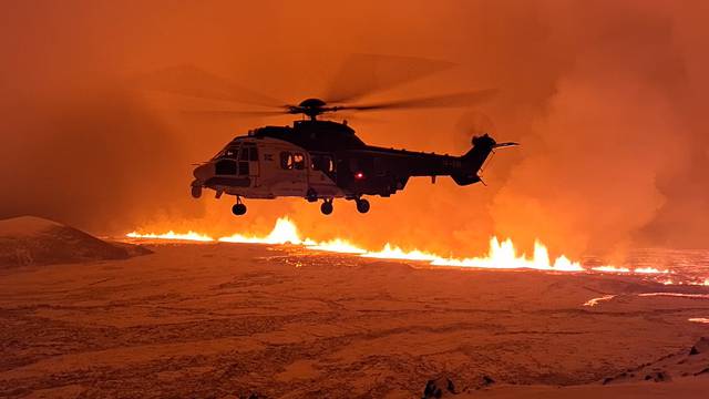 VIDEO Erupcija se nastavila i kroz noć, snimili je i iz satelita