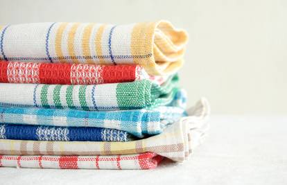 Kupujte proizvode koje ćete više puta koristiti: Papirnate ručnike zamijenite kuhinjskim krpama