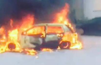 Planuo je auto u Karlovcu: U požaru nema ozlijeđenih