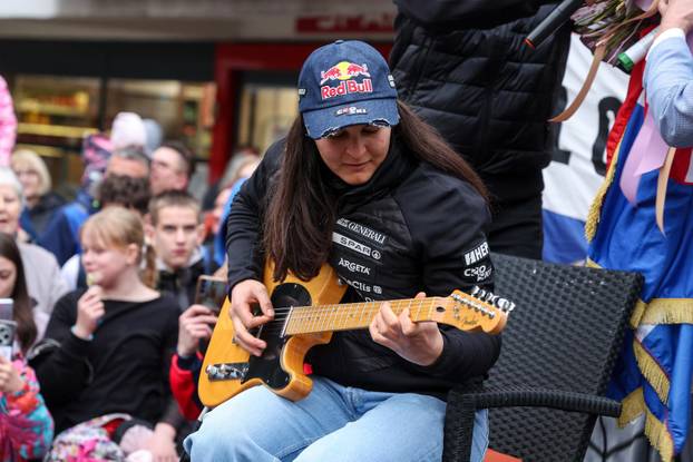 Zagreb: Doček najbolje svjetske slalomašice Zrinke Ljutić u njezinom kvartu Sloboštini
