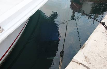 Dubrovnik: Pogledajte bolje, ispod broda je, zapravo, auto