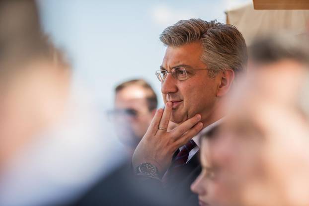 FOTO Oni su zgodni, šarmantni i markantni, a žene ih obožavaju. Tko vam je najzgodniji političar?