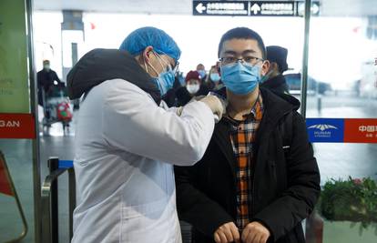 Prva žrtva u Pekingu, podigli razinu prijetnje koronavirusa