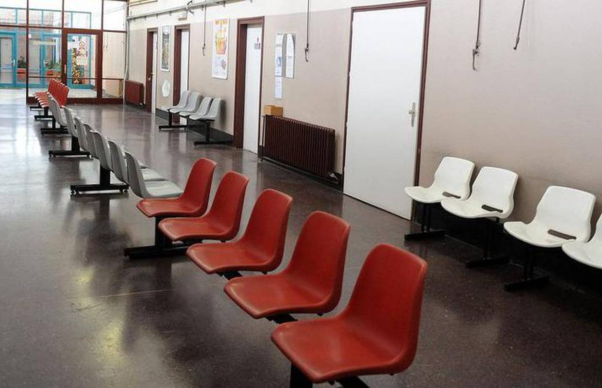 Treba vam MR mozga ili UZV dojke? Može - ali dolazite na red za godinu, pa čak i dvije