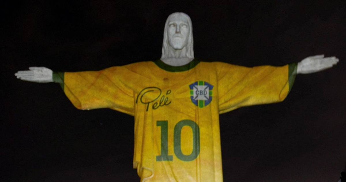 VIDEO Veličanstvene scene u Rio de Janeiru: Kip Isusa osvanuo u dresu legendarnog Pelea… VIDEO Veličanstvene scene u Rio de Janeiru: Kip Isusa osvanuo u dresu legendarnog Pelea…