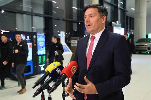 Lendi&cacute;: 'Hrvatska putovnica je uistinu izvor sigurnosti...'