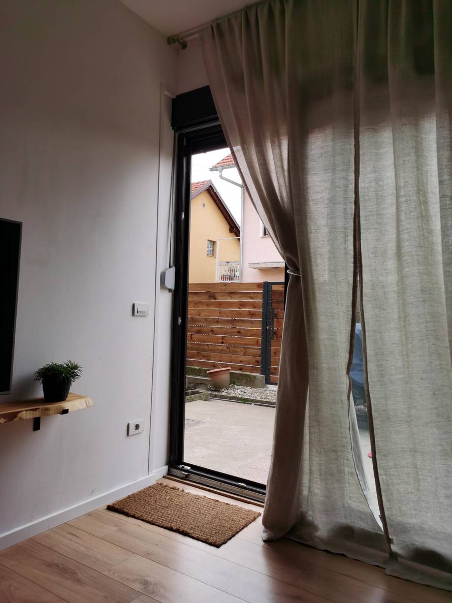 Telefon na rubu budućnosti: Testirali smo Huawei Mate Xs