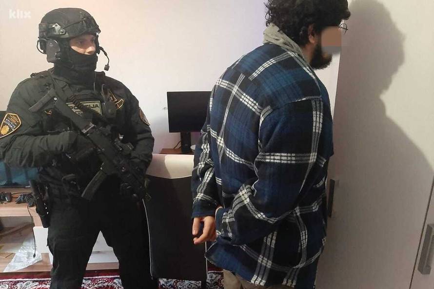 FOTO Ovo su muškarci koji su lagali da je Danka (2) kod njih: U kuću u BiH upali su specijalci