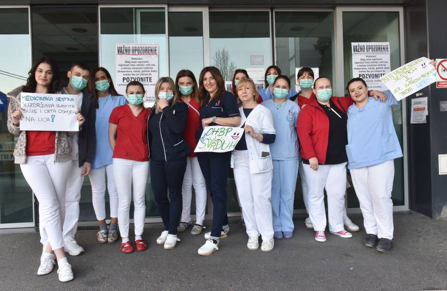 Poruke podrške: 'Zadržavamo svoje suze i dajemo osmijeh'