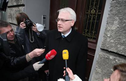Josipović tvrdi: Registar branitelja iscurio iz Vlade