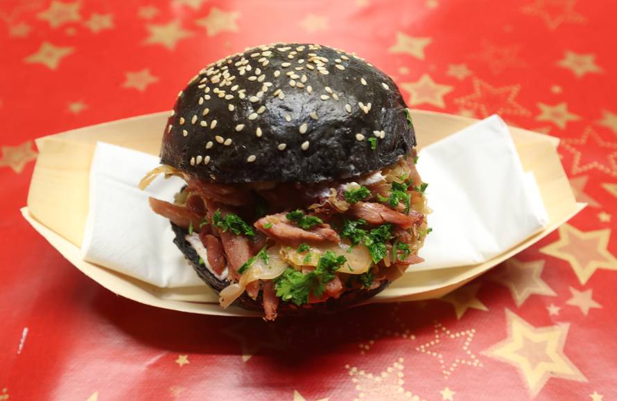 Zagrebački advent: Zalogaji od 15 kuna, kuhano vino za 10 kn