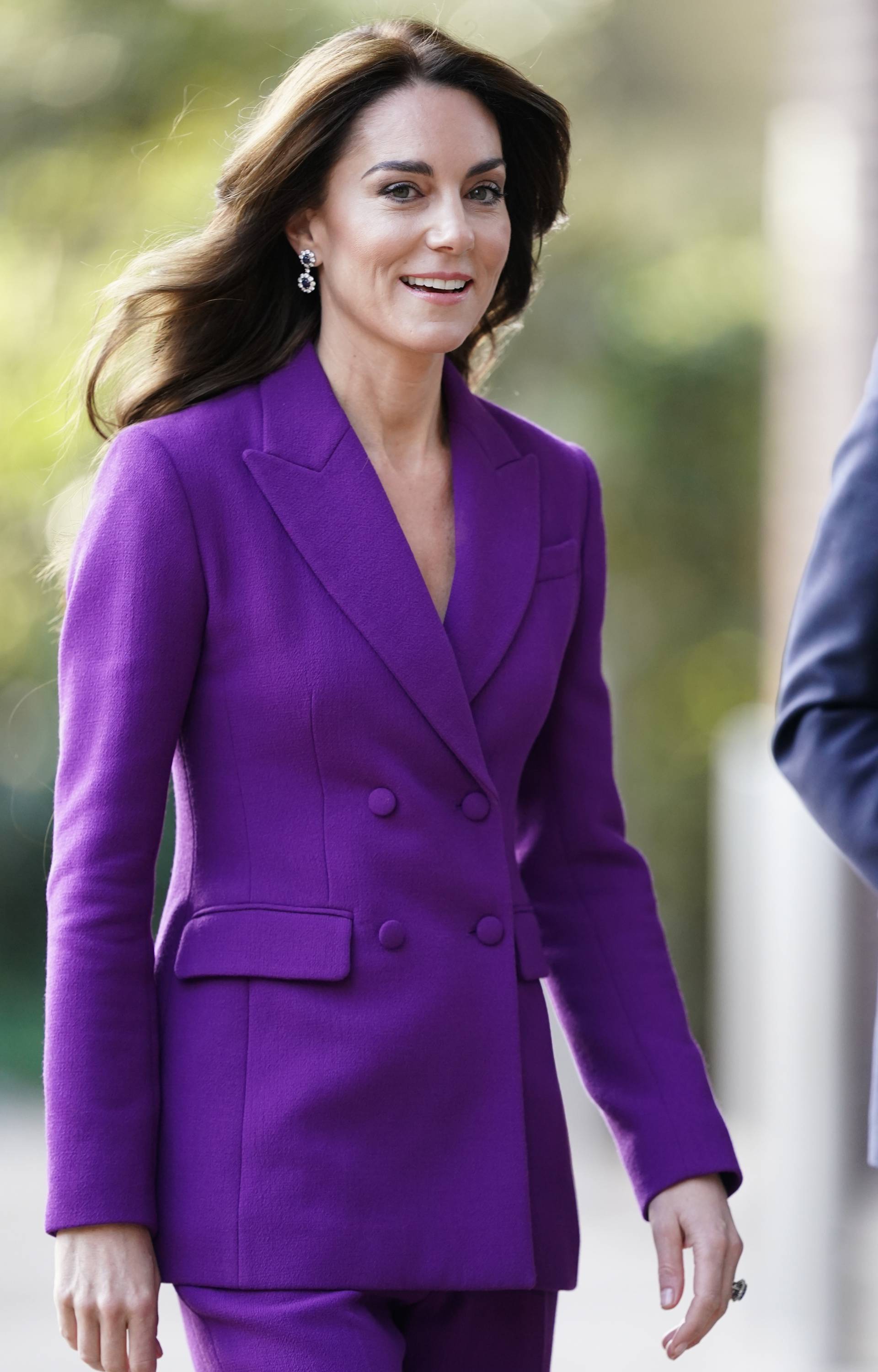 Kate Middleton hospitalizirana u Londonskoj klinici nakon uspješne operacije abdomena