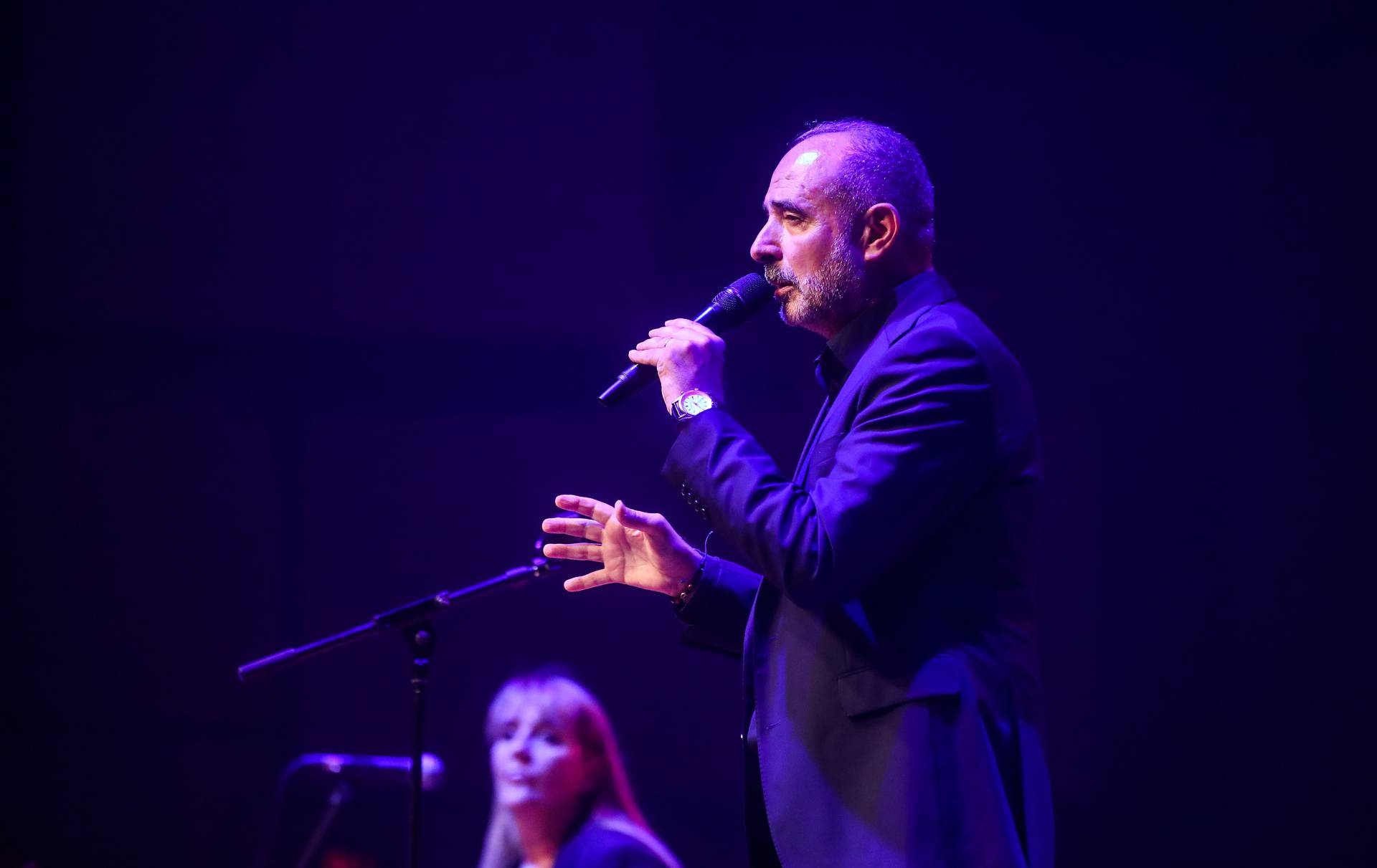 Zagreb: Dražen Zečić održao koncert u KD Vatroslav Lisinski