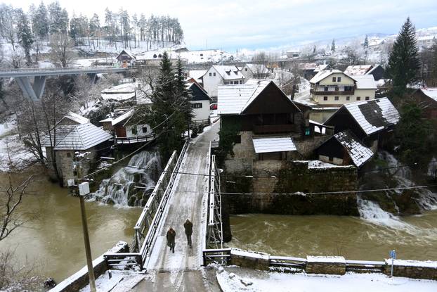 Novi snježni prekrivač prekrio  je Rastoke