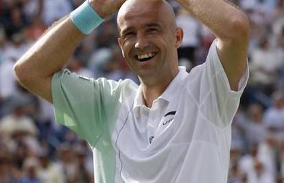 Roland Garros: Ljubičić lako u drugo kolo preko Devvarmana