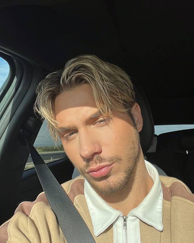 FOTO Influencer Marco Cuccurin  u prozirnoj košulji oduševio pratitelje: 'Za čarobnu večer'