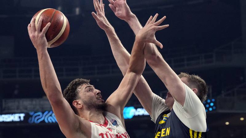 Turska je prvi četvrtfinalist na EuroBasketu. U Rigi su svladali Švedsku nakon velike drame
