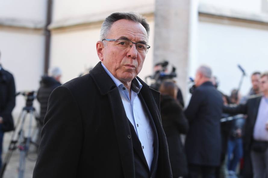 Zagreb: Sastanak premijera Plenkovića i saborskih zastupnika o paketu zakona za koronu