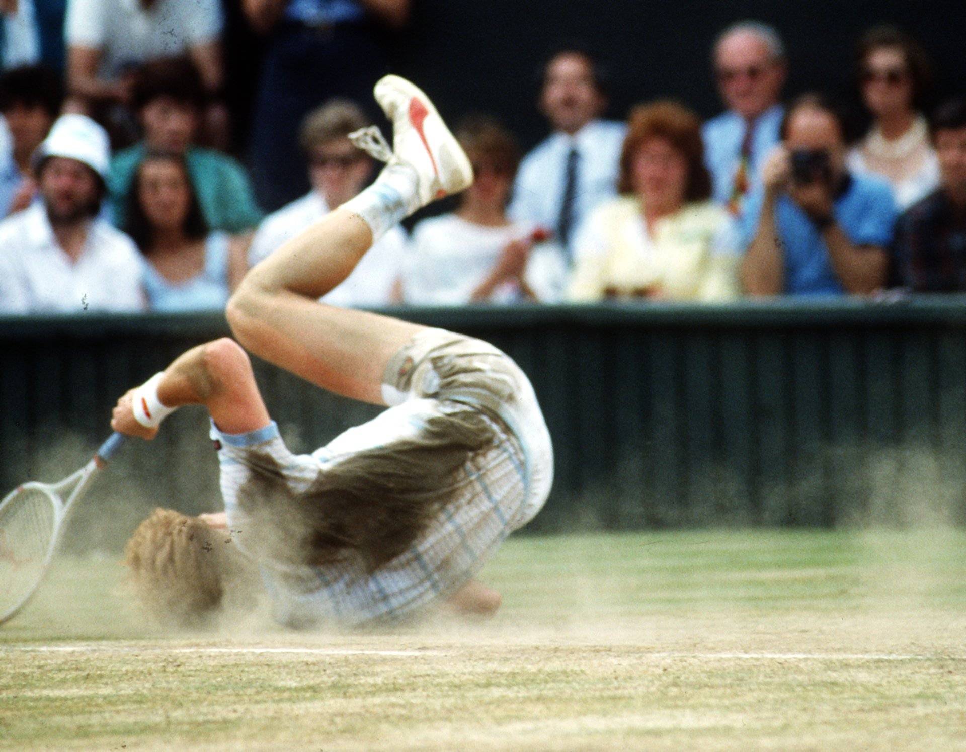 Tennis: Boris Becker wins Wimbledon  1985