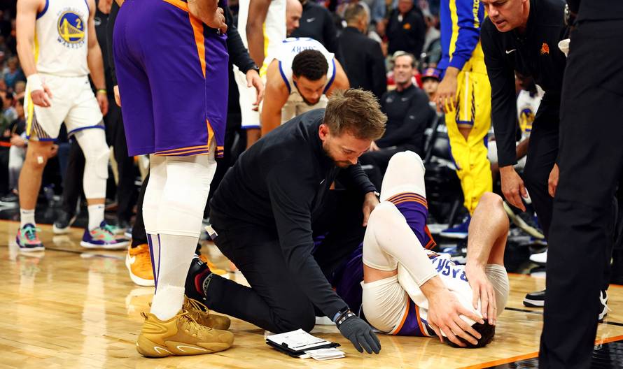 NBA: Golden State Warriors at Phoenix Suns