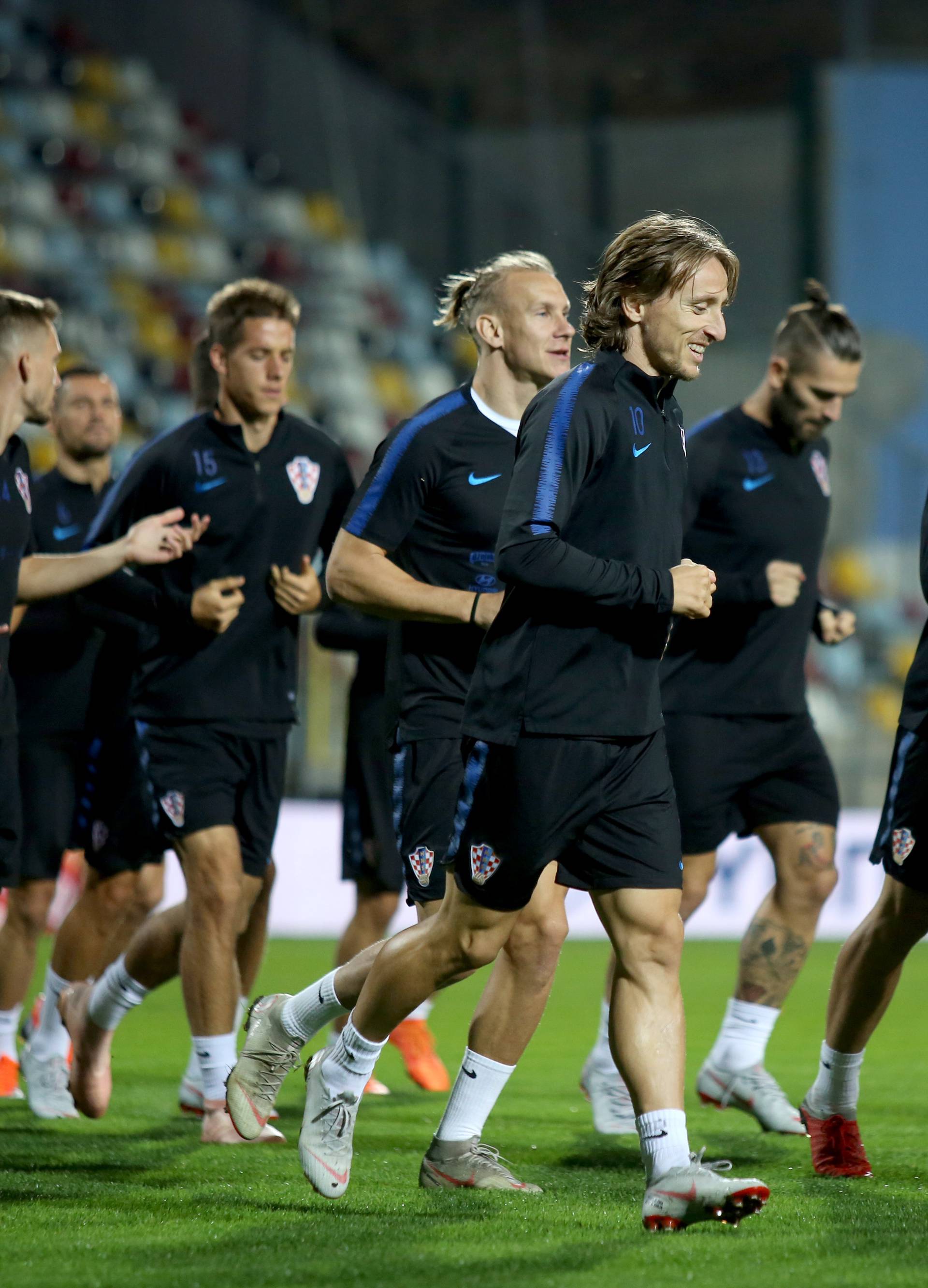 Rijeka: Trening reprezentativaca na popunjenom stadionu uoÄi utakmice s Engleskom