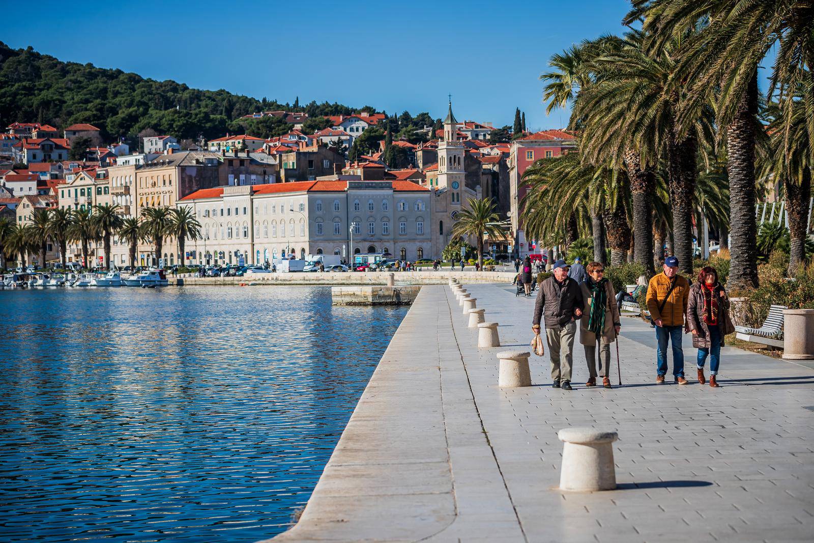 Sunčano i prohladno vrijeme u Splitu