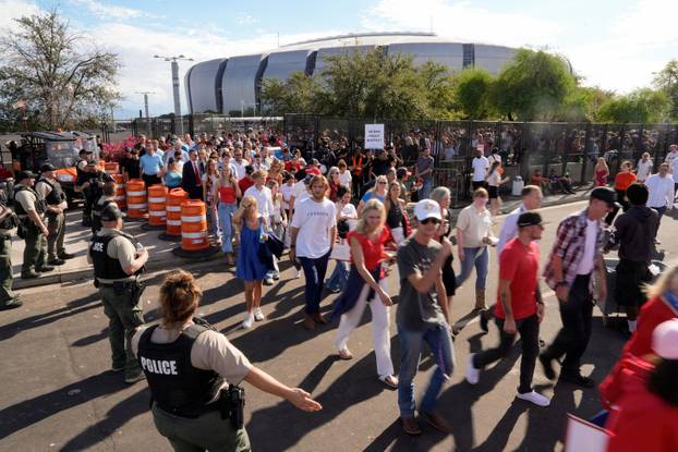 Memorial service for slain conservative commentator Kirk in Glendale