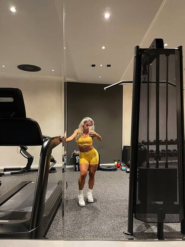 FOTO Ova srpska influencerica više je od 'lijepog lica', a radila je i kao 'sezonac' u Hrvatskoj