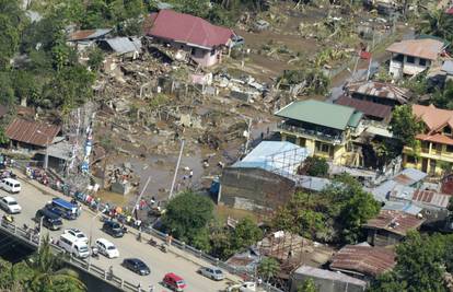 U poplavama na jugu Filipina poginulo 625 ljudi, 808 nestalo