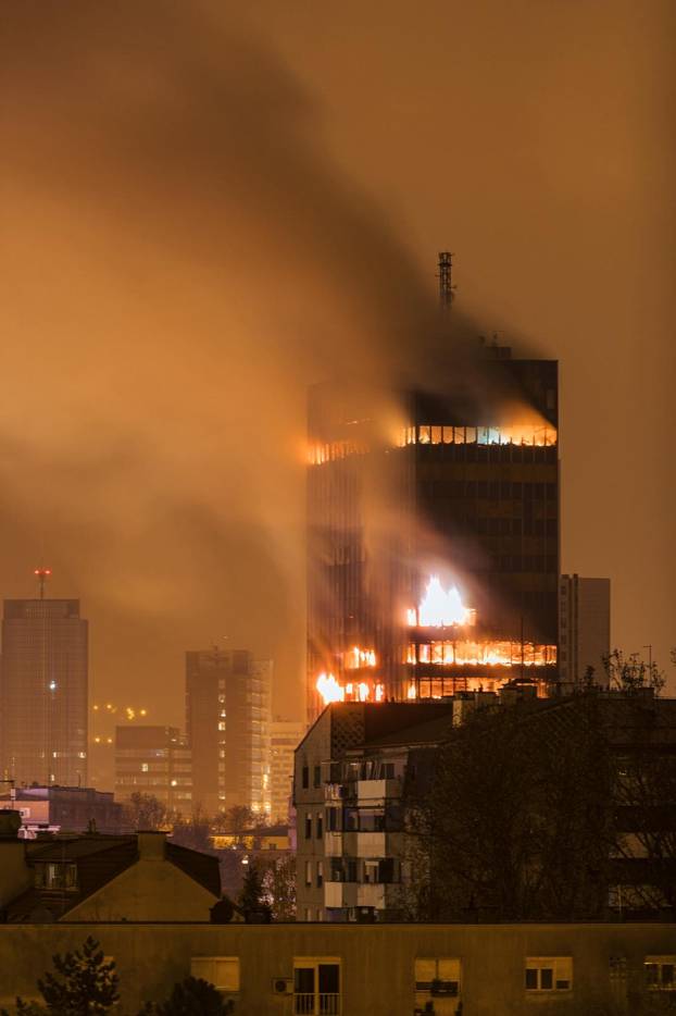 245 FOTKI VJESNIKA 'Grizu ga do zadnjeg kamena, a nekad je bio ponos. Evo kako je izgledao...