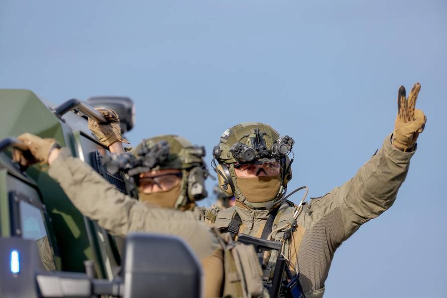 ILUSTRACIJA Vojni mimohod - izbor najboljih fotografija