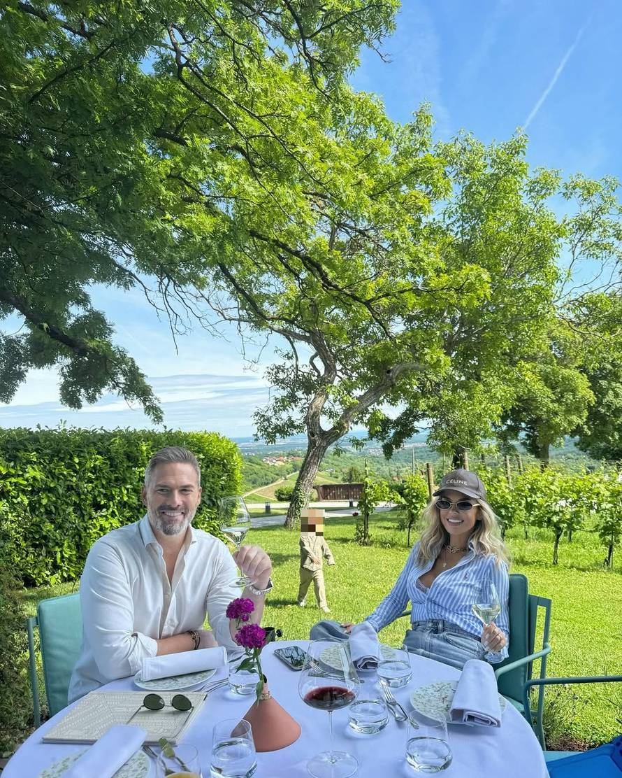 Maja Šuput u uskoj haljini zasjela za stol žirija u 'TLZP': 'Drago mi je da sam opet ovdje'