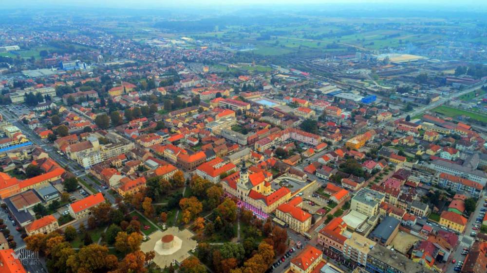 Vatrena fešta: Bjelovar prekrila megazastava od gotovo 100 m!