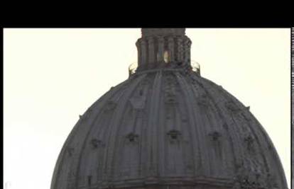 Incident u Vatikanu: Popeo se opet na krov bazilike sv. Petra