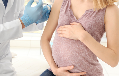 Američki CDC pozvao trudnice na cijepljenje protiv korone
