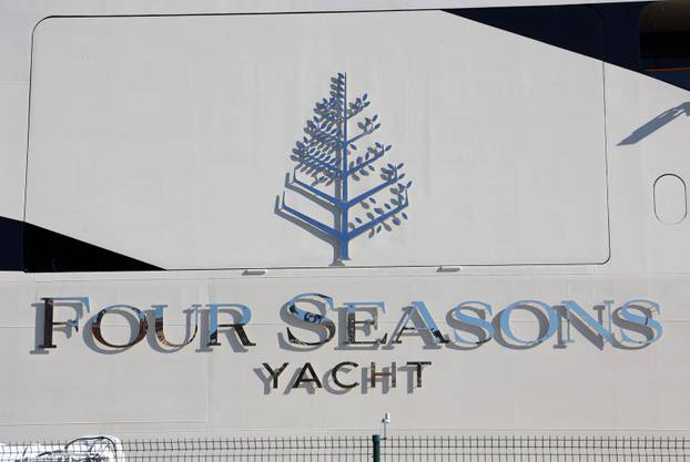Šibenik: U šibenskoj luci usidrio se najluksuzniji kruzer na svijetu Four Seasons 