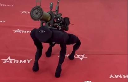 VIDEO Rusija predstavila novo oružje: Ovo je pas-robot naoružan raketnim bacačem