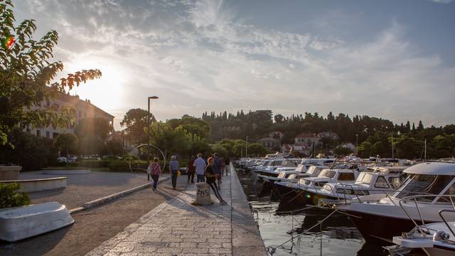 Dubrovnik: Šetnica i riva na Batali i lapadskoj obali