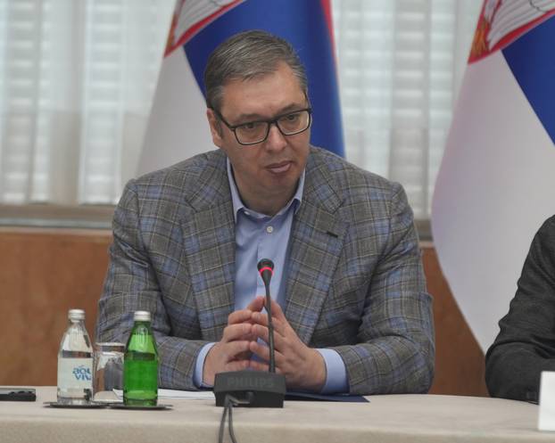 Vlada Republike Srbije, kojoj je nazočio i predsjednik Republike Srbije Aleksandar Vučić, održala je sjednicu u Palači Srbije