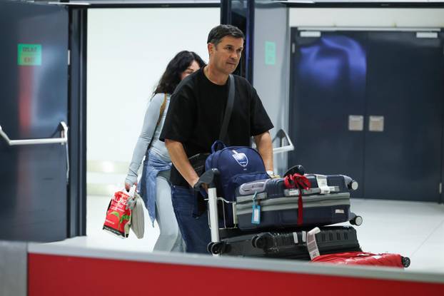 Hrvatski državljani iz Ujedinjenih Arapskih Emiratima sletli su u zracnu luku u Zagrebu 