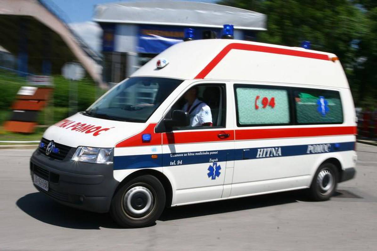 Zagreb: Stariji čovjek se srušio i umro u Oktogonu