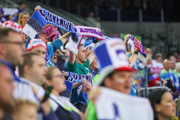 Navijači na utakmici IHF Svjetskog rukometnog prvenstva 2025., Egipat - Slovenija