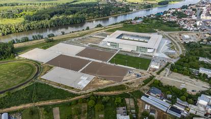 FOTO Niknula trava na novom stadionu Osijeka. Pogledajte prekrasne prizore Opus Arene