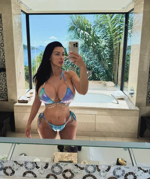 FOTO Aletta dolazi iz susjedne zemlje: Skinula se za magazin